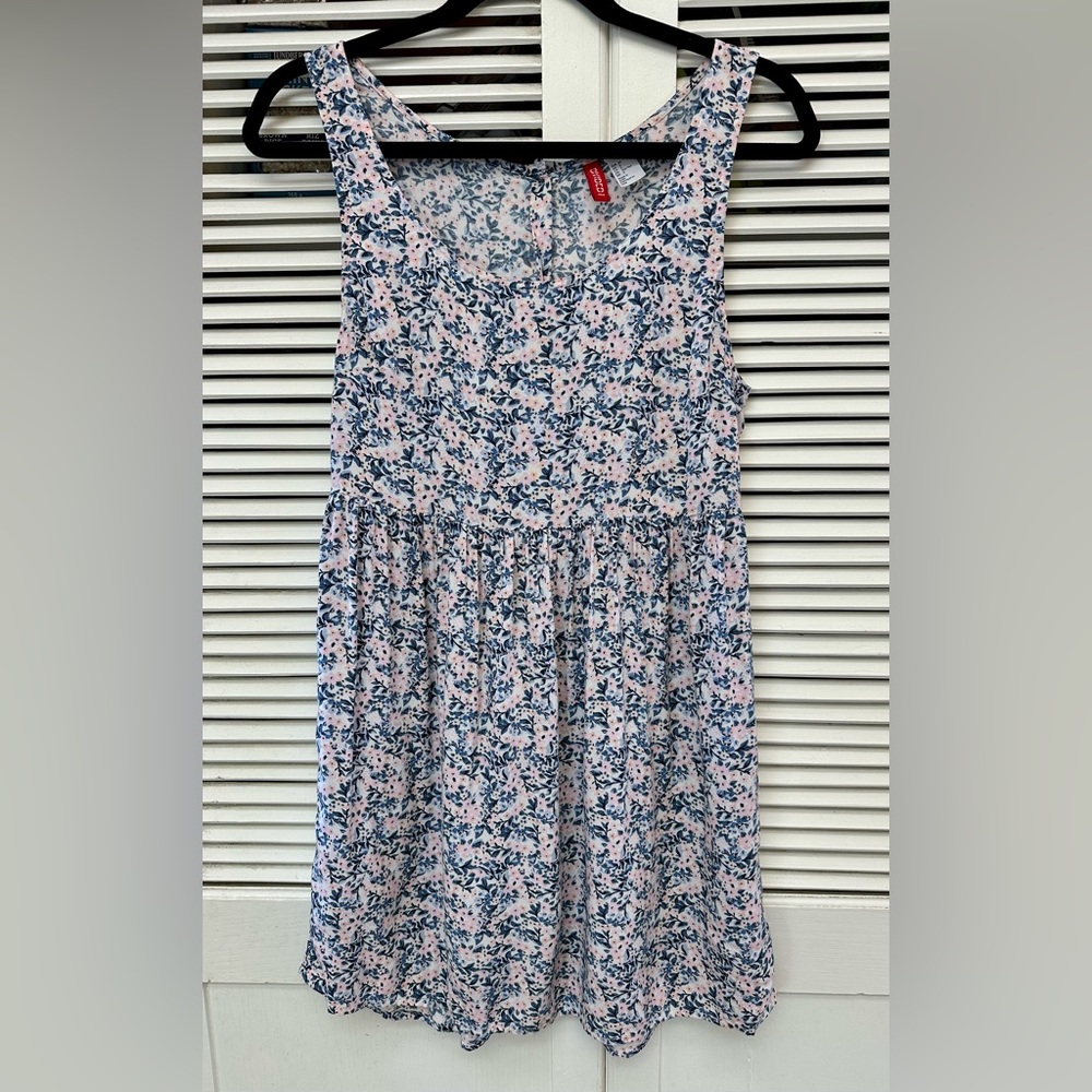 Divided H&M Pink Floral Dress Size 2 💥2/$15 or 3/$20💥